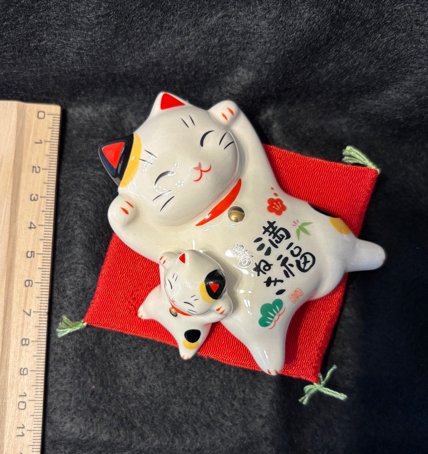 Maneki-neko happy family